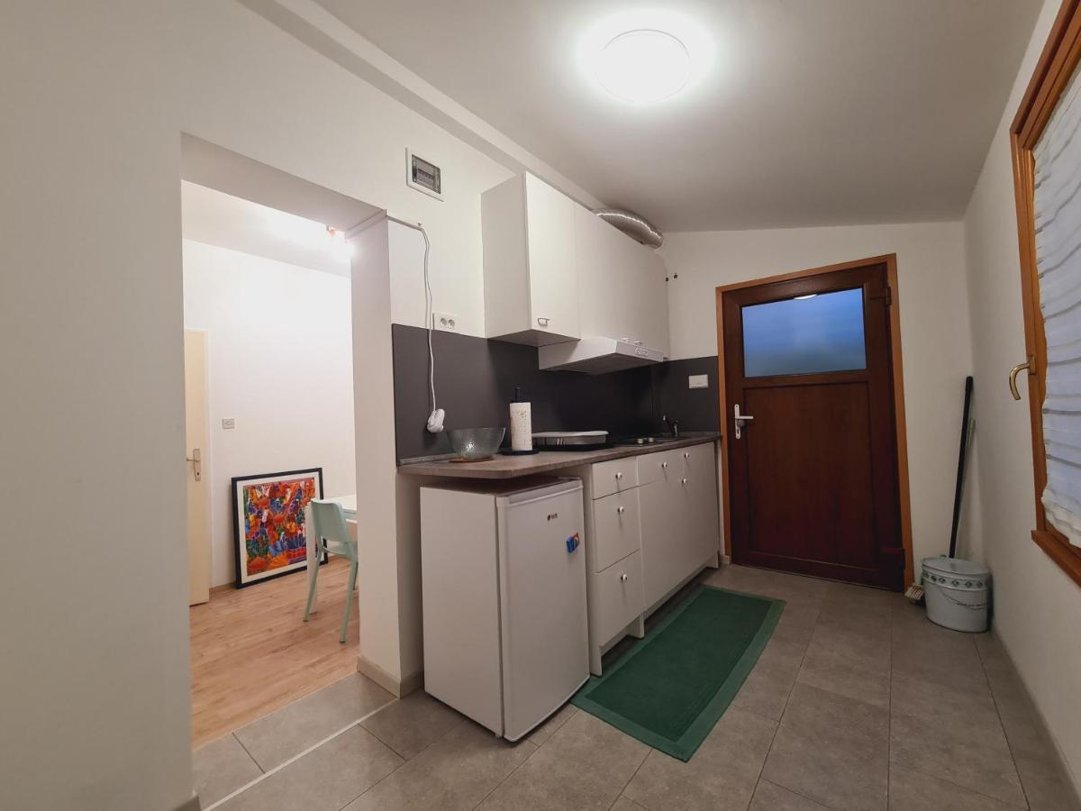 Countryside Apartment Копер Екстериор снимка